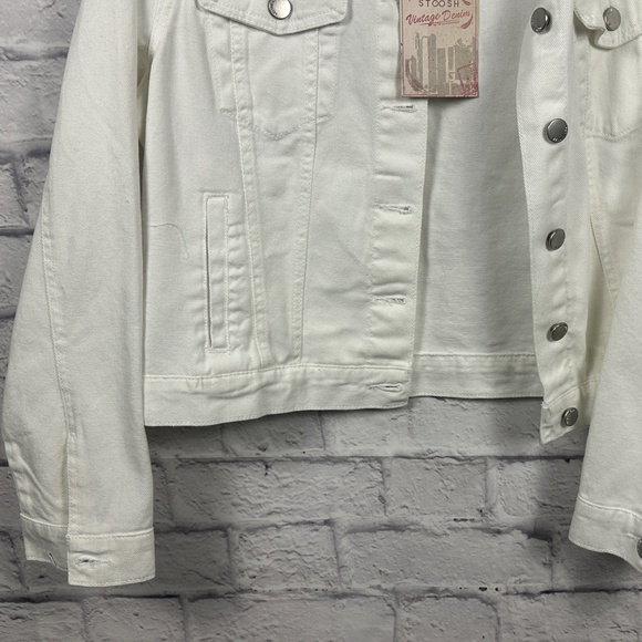 St. John’s Bay White Denim Jacket – NWT- Large - Picture 5 of 8